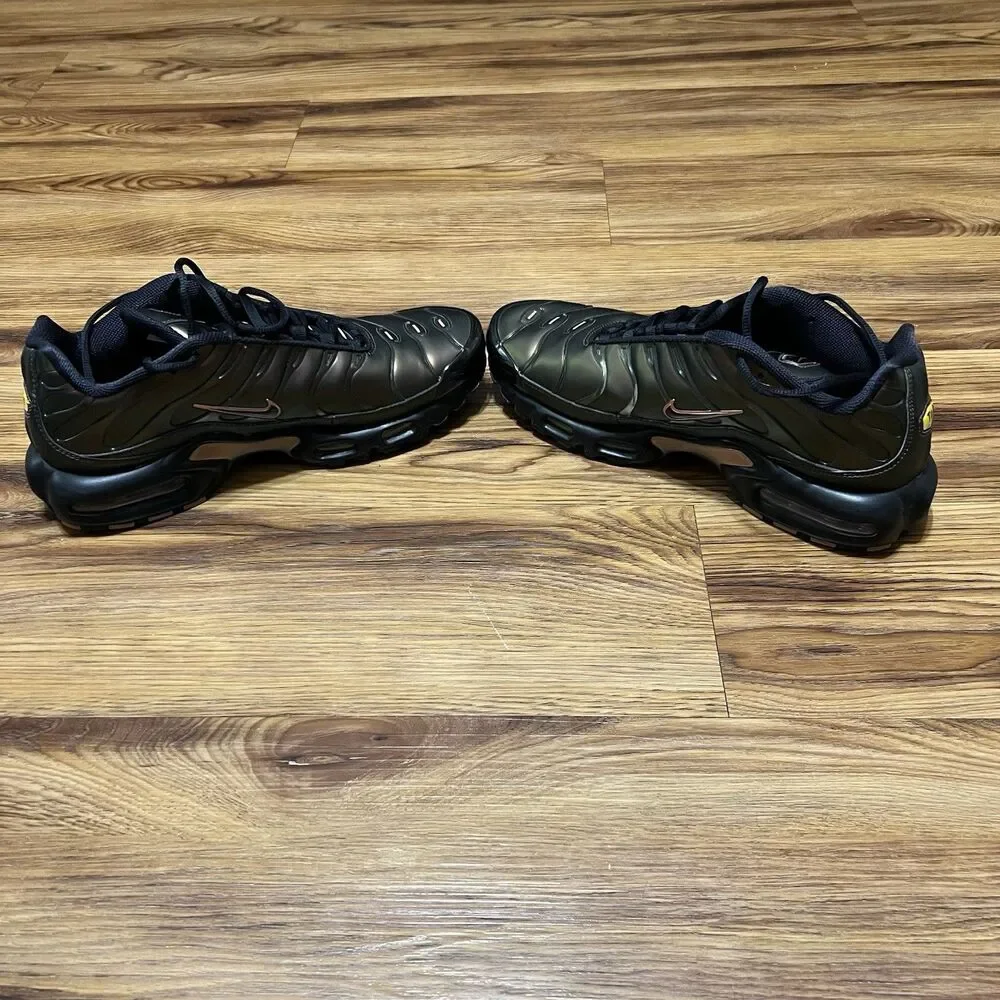 Nike product pair